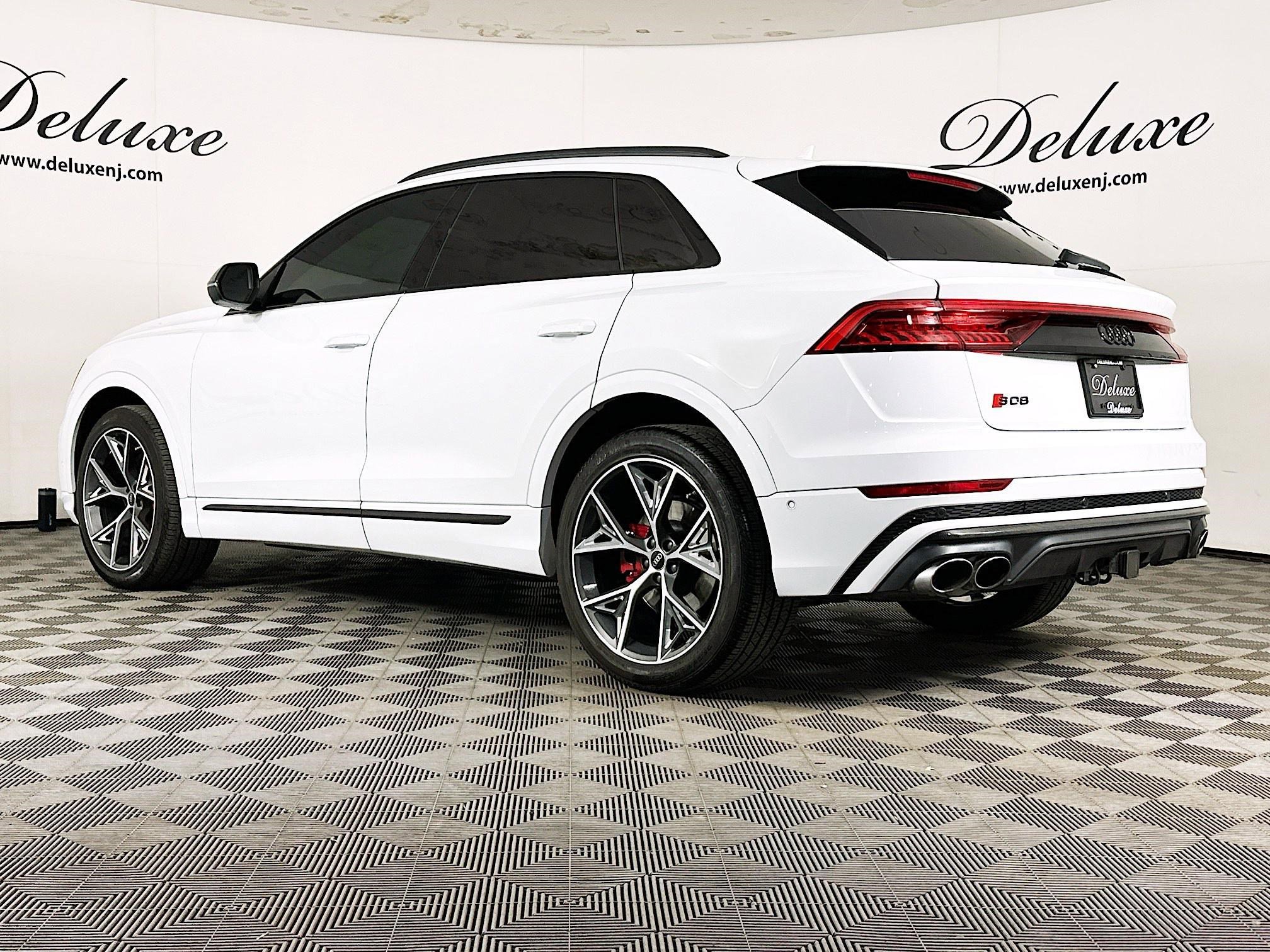 Used 2023 Audi SQ8 Premium Plus w/ SQ8 Luxury Package AWD/4WD image 4