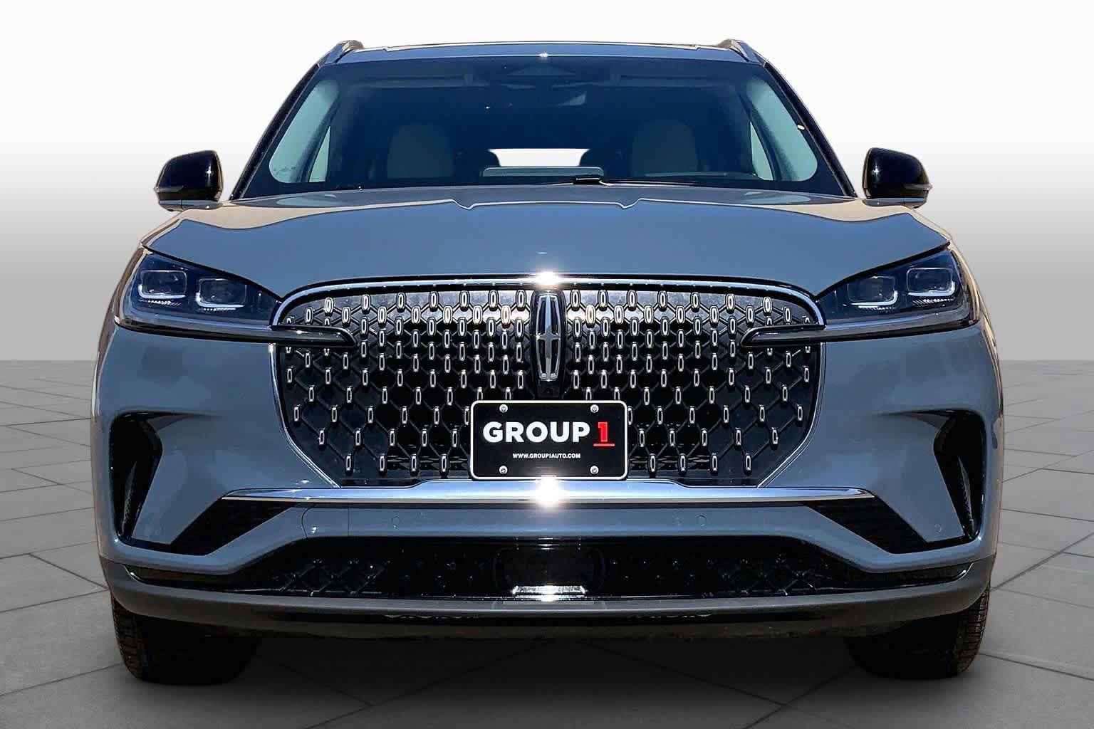Certified 2025 Lincoln Aviator Reserve w/ Luxury Package RWD image 4