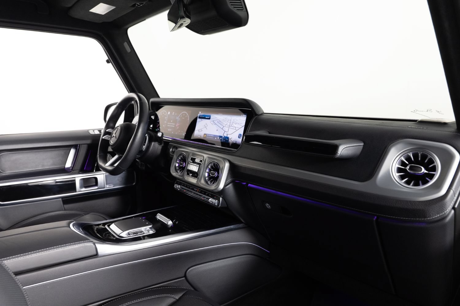 Used 2025 Mercedes-Benz G 550 w/ Exclusive Interior Package image 25