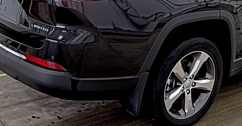 Used 2022 Jeep Grand Cherokee L Limited w/ MOPAR Finishing Package image 9