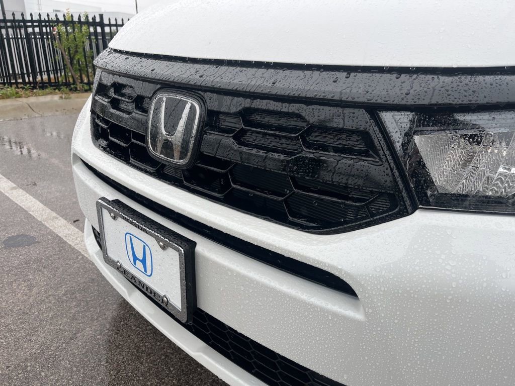 Certified 2026 Honda Odyssey Elite image 16