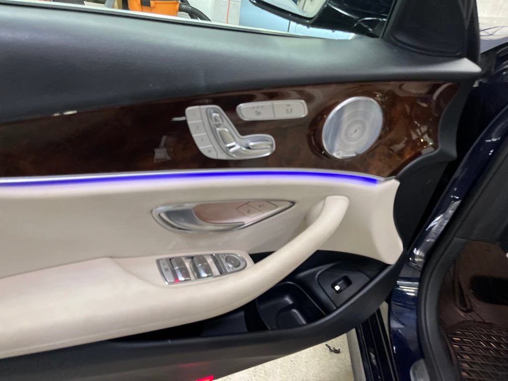 Used 2018 Mercedes-Benz E 300 4MATIC image 12
