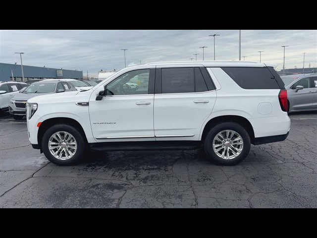 Certified 2023 GMC Yukon SLT w/ SLT Premium Package AWD/4WD image 5