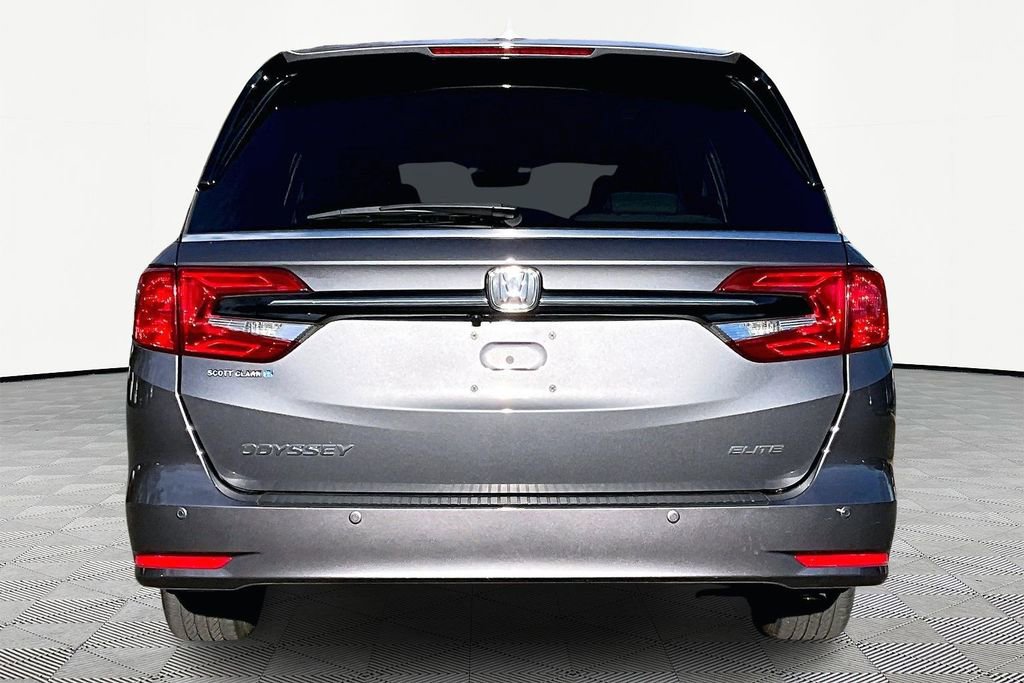 Used 2023 Honda Odyssey Elite image 7