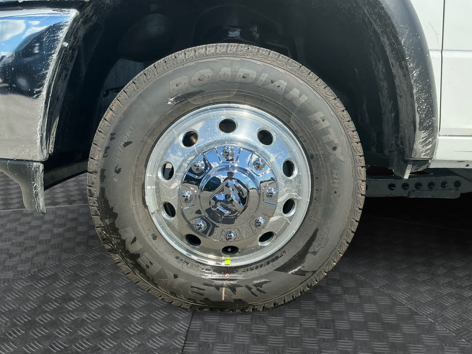 New 2026 RAM 3500 Tradesman AWD/4WD image 16