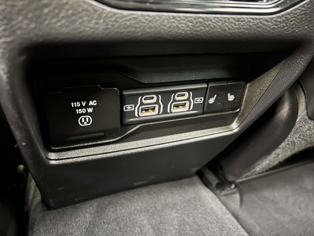 Used 2023 Jeep Grand Cherokee Limited image 10