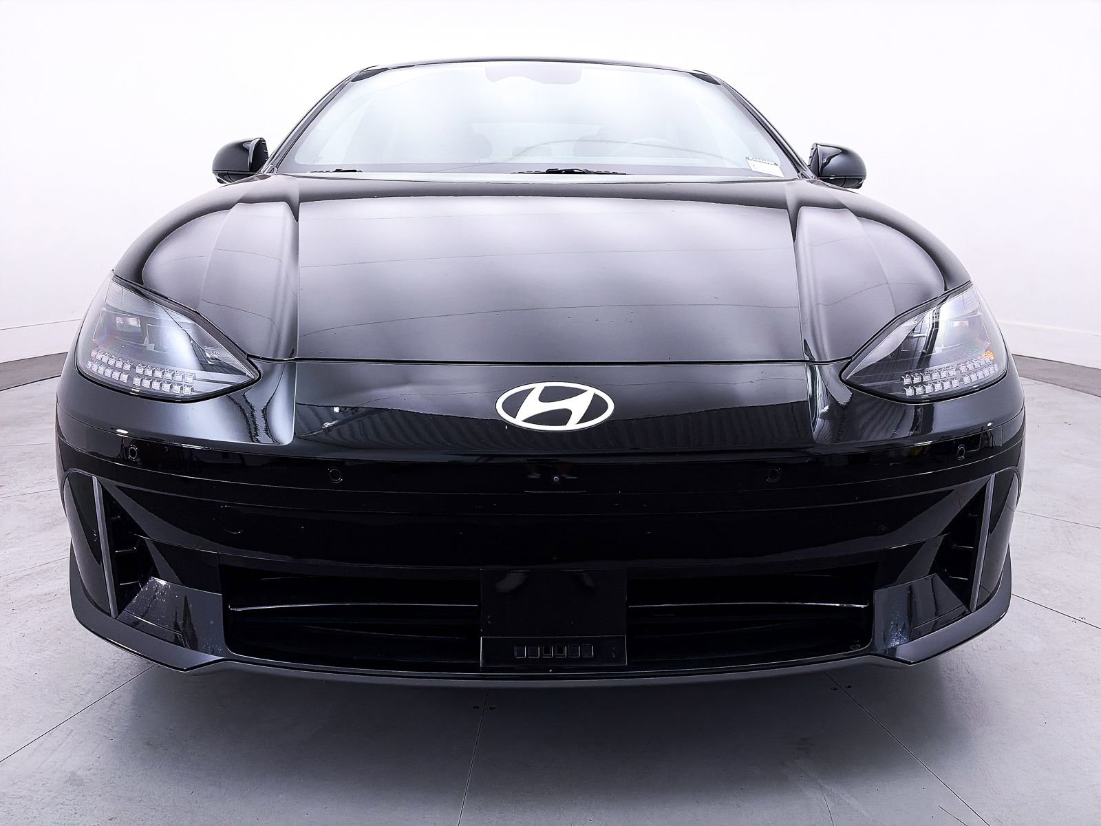 Used 2024 Hyundai Ioniq 6 Limited RWD image 13