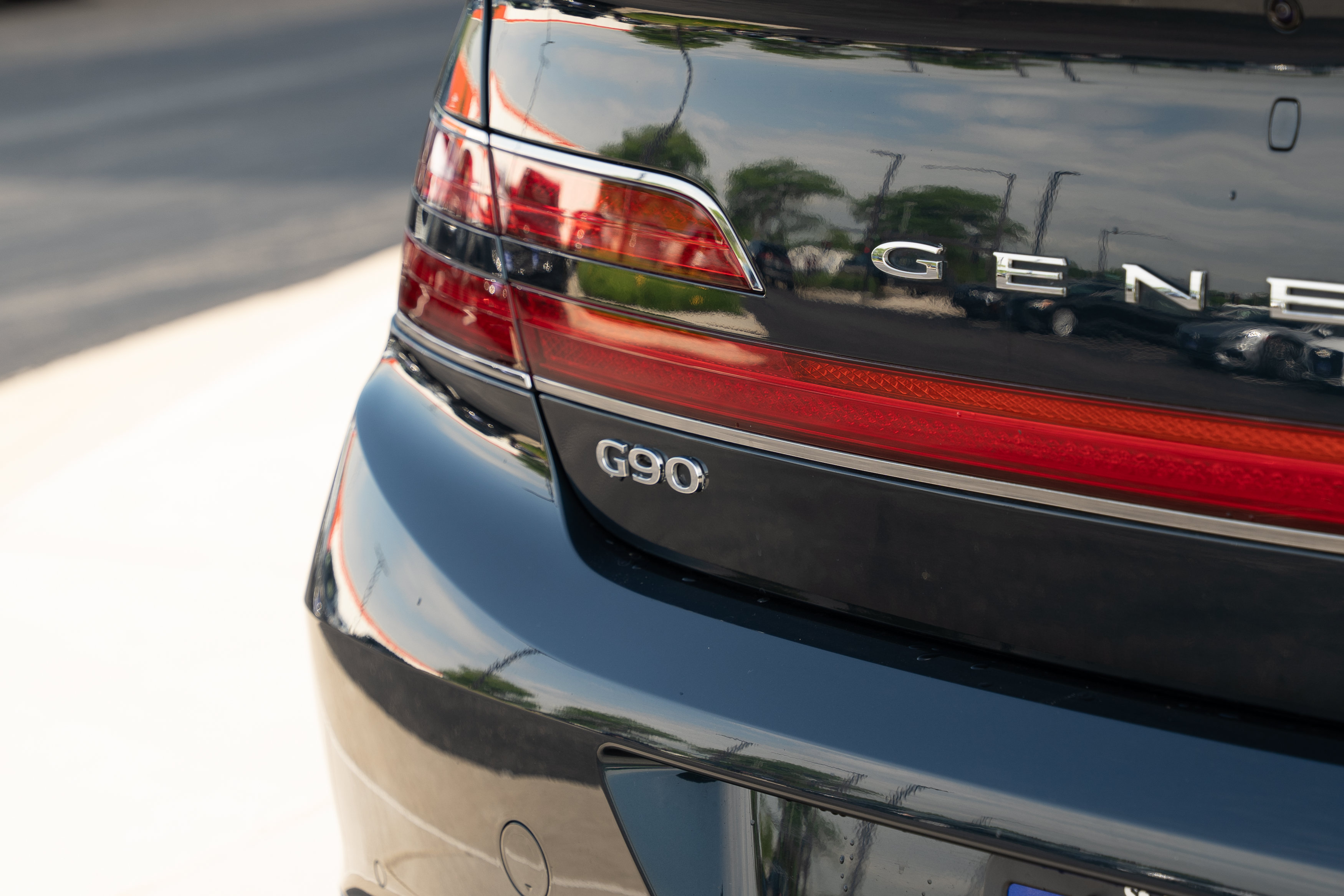 Used 2022 Genesis G90 5.0 Ultimate AWD/4WD image 35