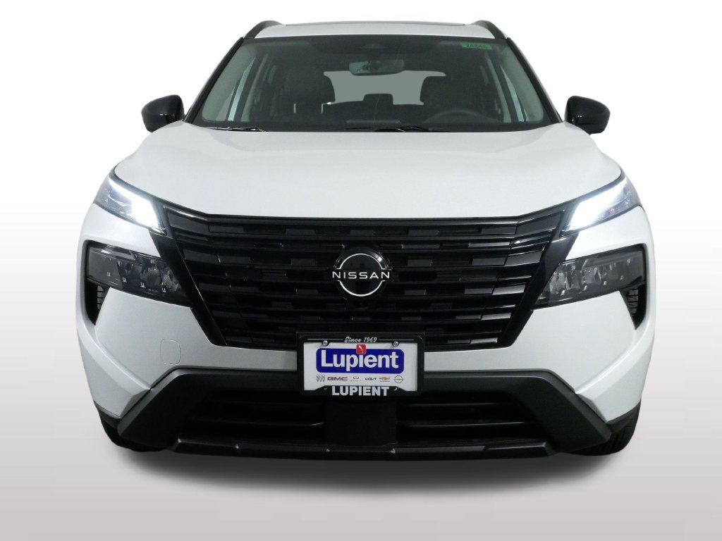 New 2026 Nissan Rogue Dark Armor AWD/4WD image 3