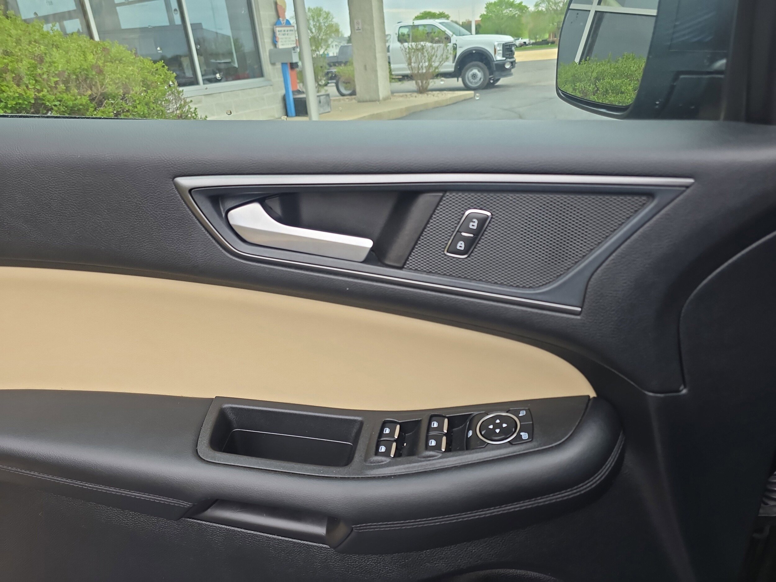 Used 2024 Ford Edge SE AWD/4WD image 31