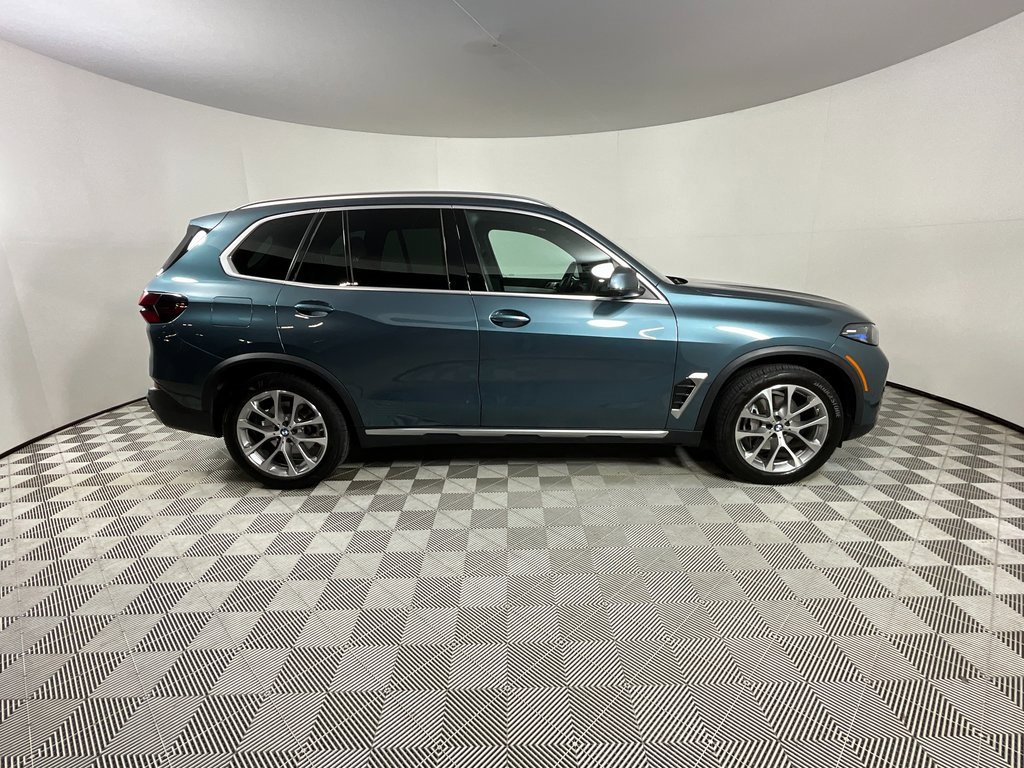 Used 2024 BMW X5 xDrive40i w/ Premium Package image 5