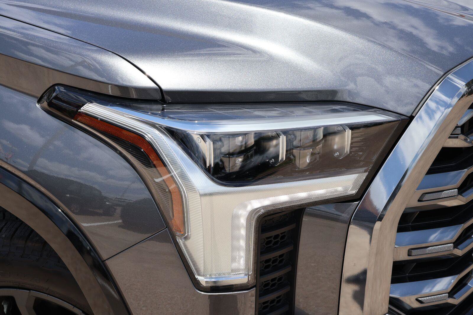 Used 2024 Toyota Tundra Platinum AWD/4WD image 8