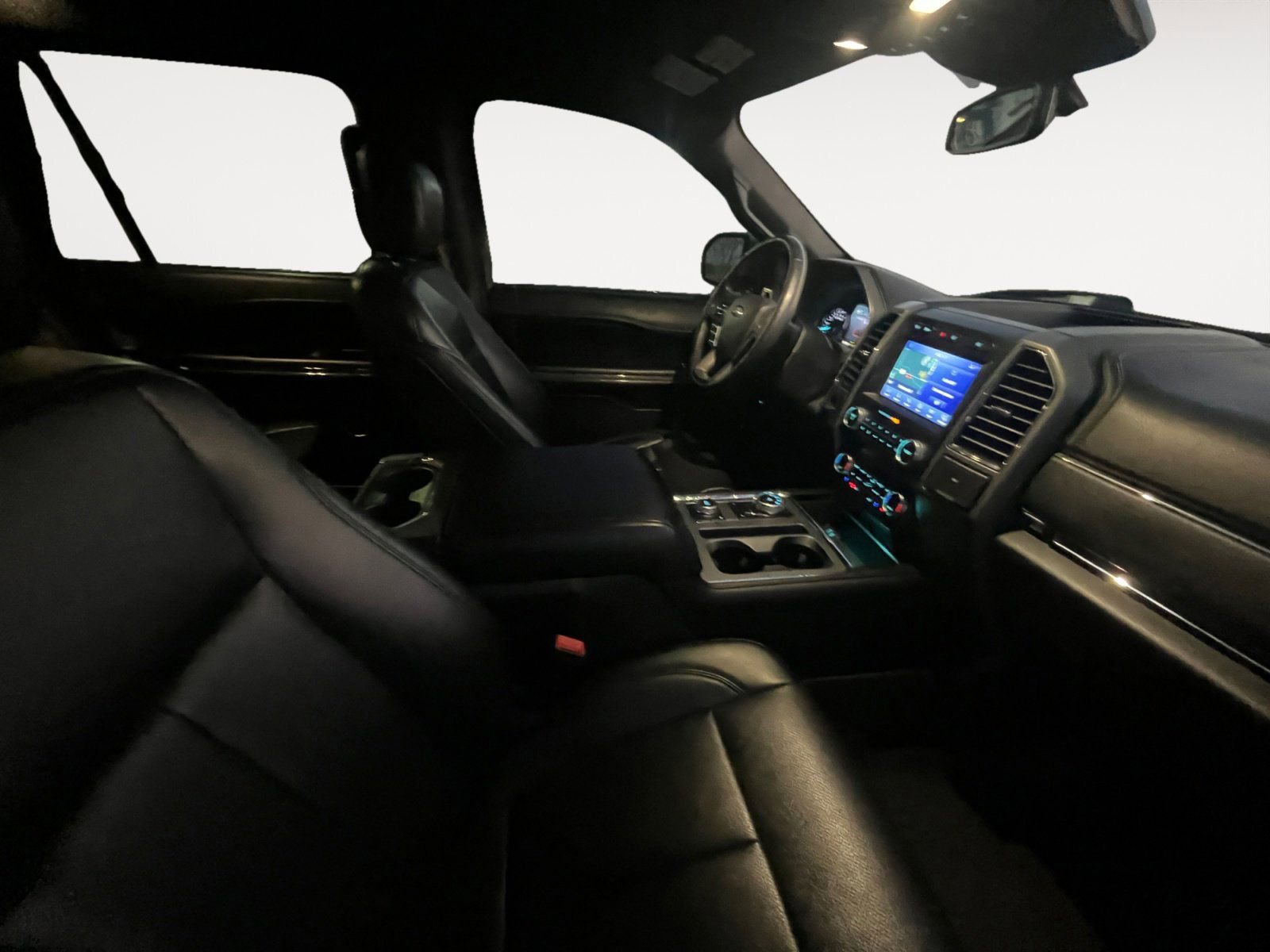 Used 2020 Ford Expedition XLT w/ Equipment Group 202A image 12