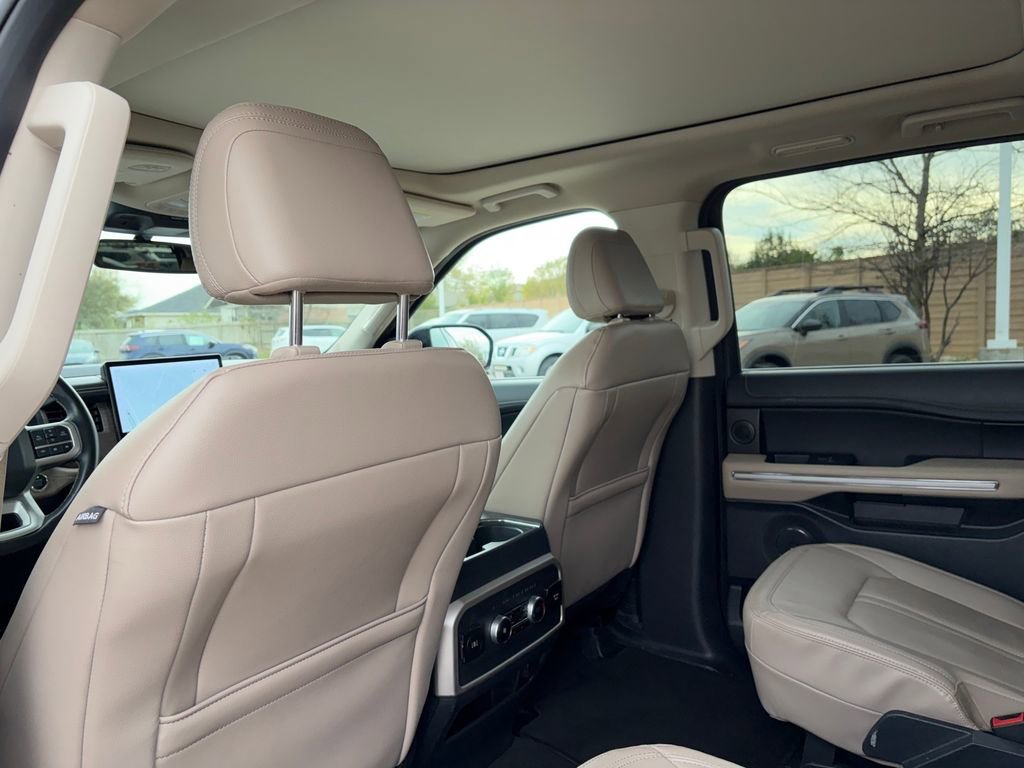 Used 2024 Ford Expedition Limited image 25
