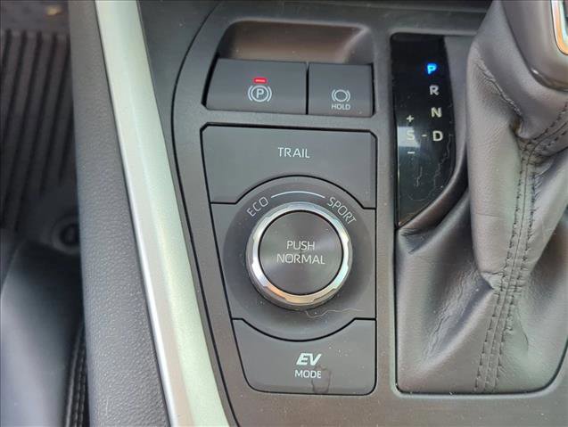 Certified 2022 Toyota RAV4 XLE Premium AWD/4WD image 25