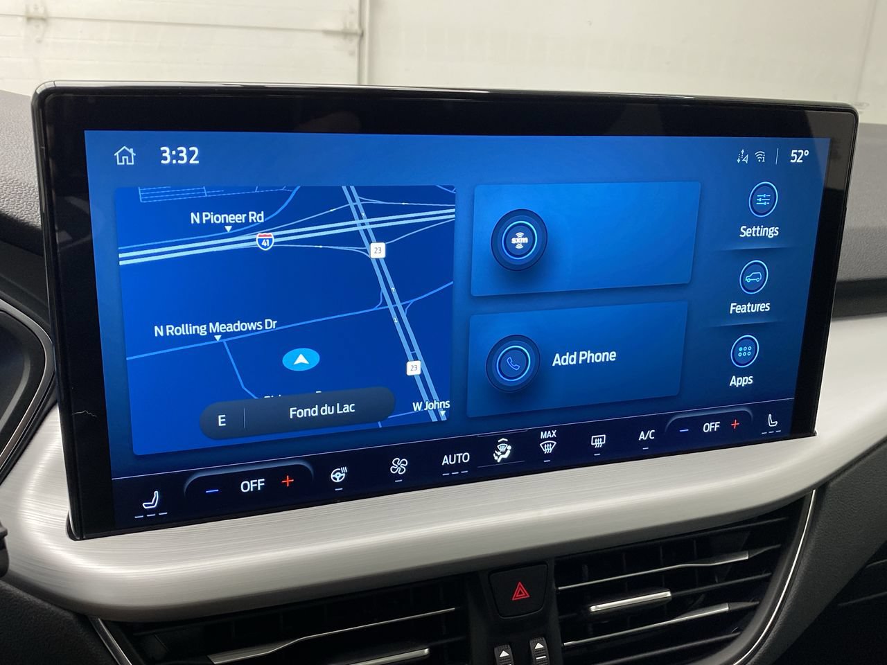 New 2024 Ford Escape SE w/ PHEV Premium Package FWD image 19