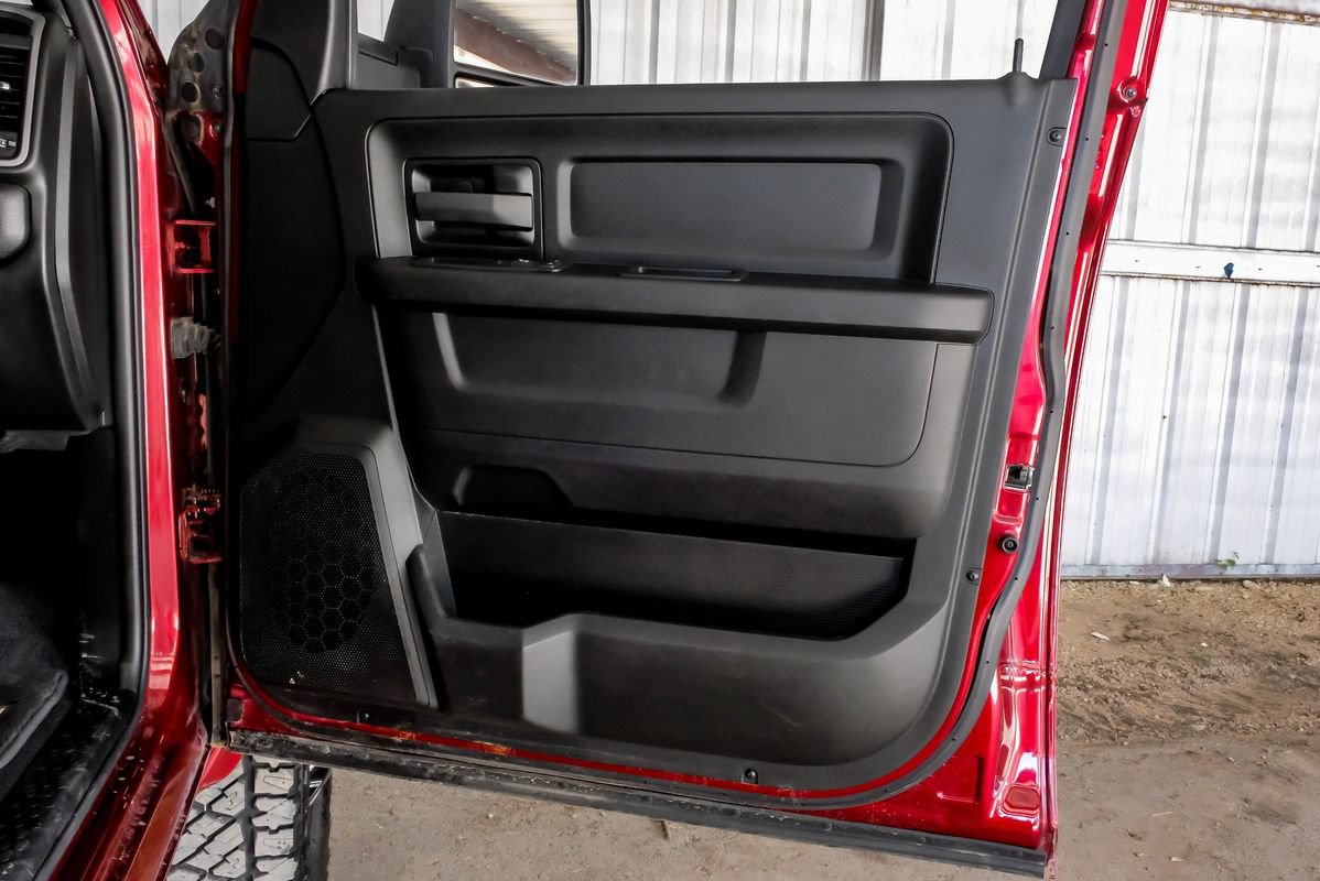 Used 2024 RAM 3500 Tradesman w/ Chrome Appearance Group AWD/4WD image 46