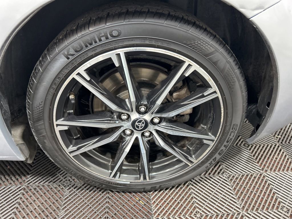 Used 2017 Toyota 86 image 26