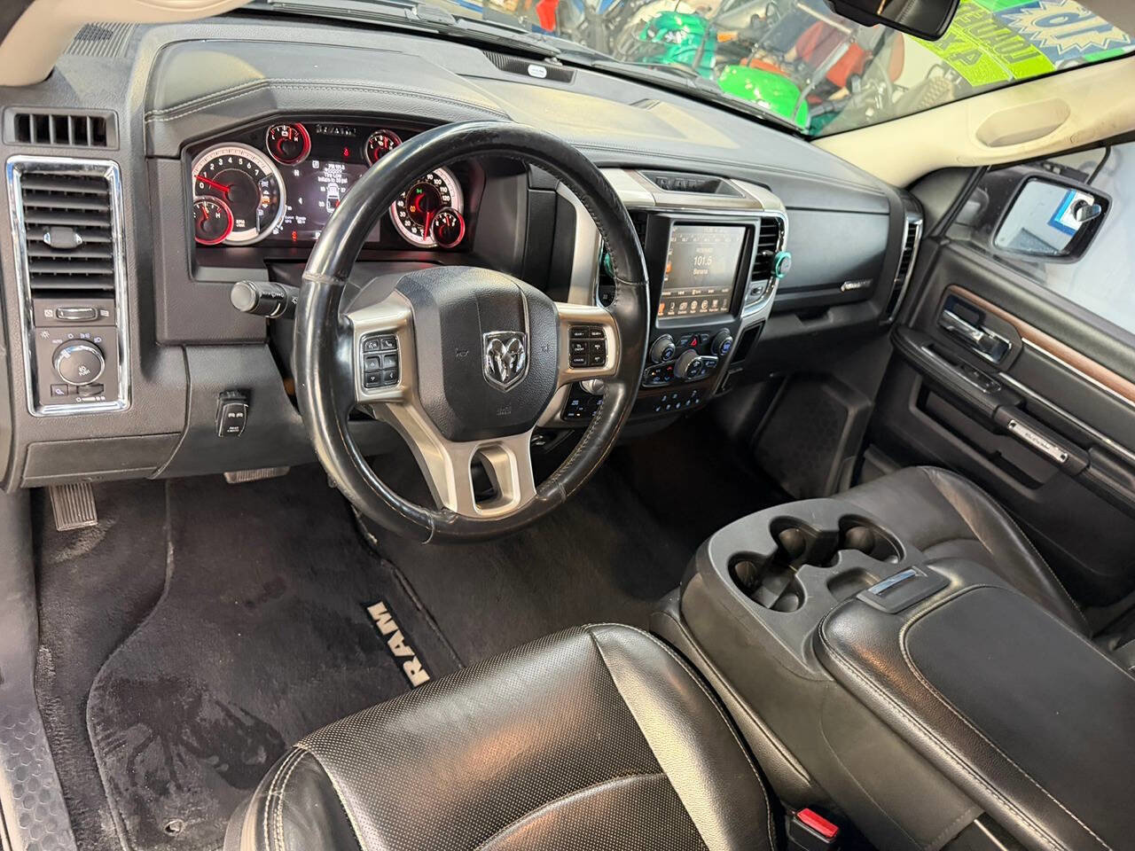 Used 2016 RAM 1500 Laramie image 27