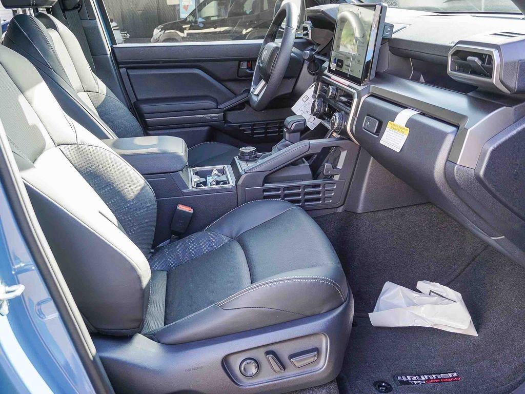 Used 2025 Toyota 4Runner TRD Off-Road Premium image 12