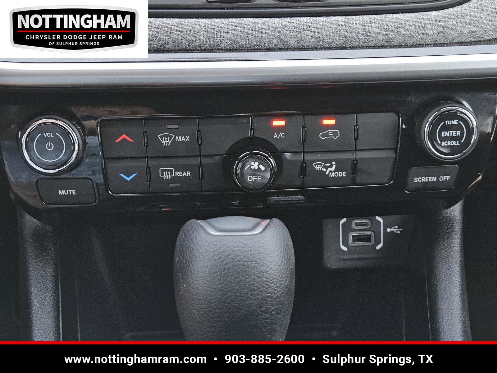 Used 2024 Jeep Compass Sport image 14