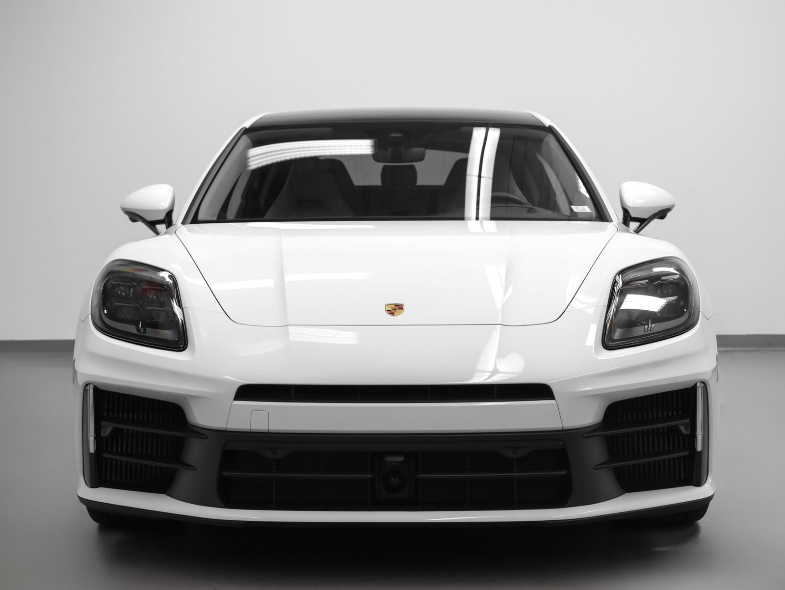 Certified 2025 Porsche Panamera 4 AWD/4WD image 8