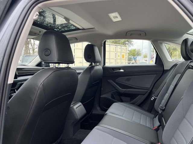 New 2026 Volkswagen Jetta SE image 22