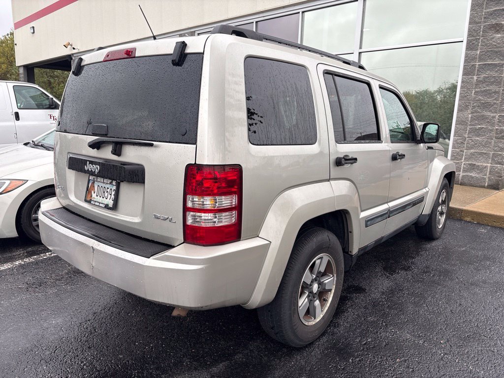 Used 2008 Jeep Liberty Sport w/ Popular Equipment Group AWD/4WD image 8
