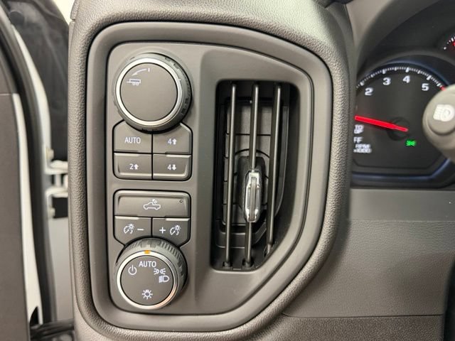 Certified 2025 Chevrolet Silverado 1500 W/T w/ WT Value Package AWD/4WD image 15