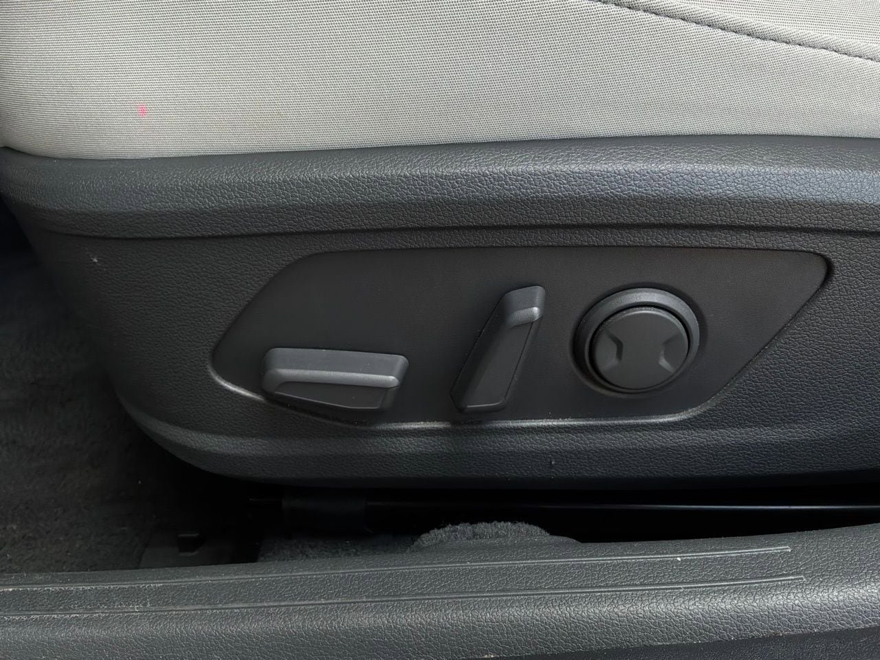 Used 2025 Hyundai Sonata SEL FWD image 11
