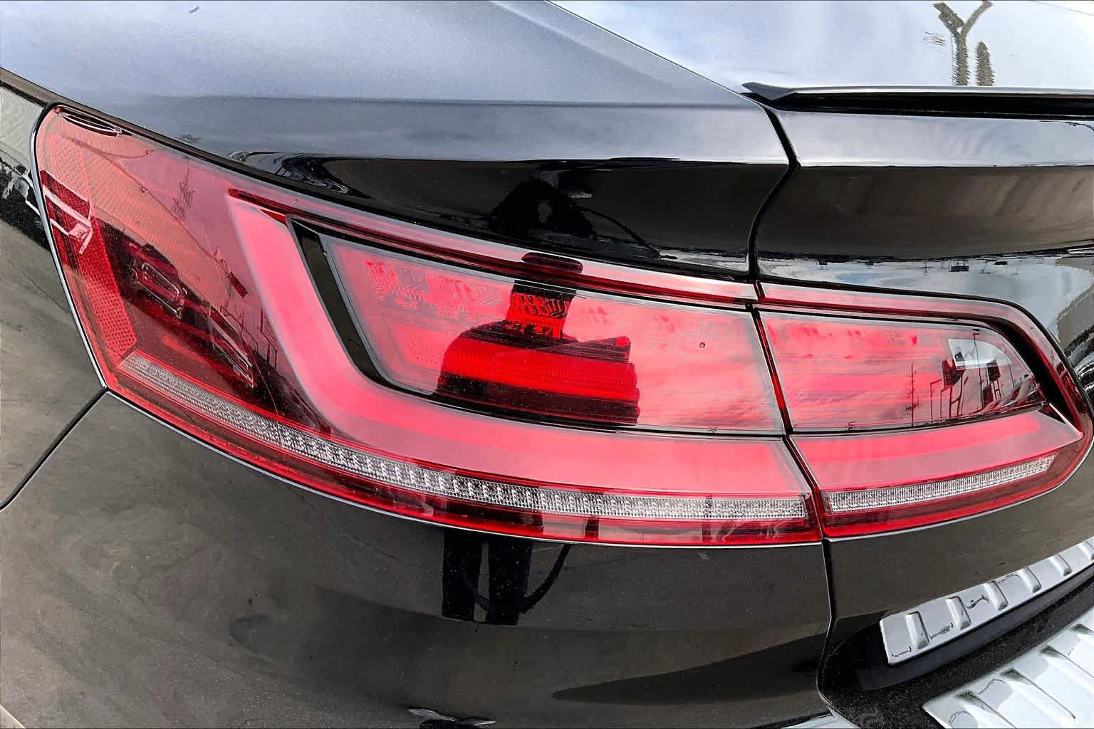Used 2022 Volkswagen Arteon SE FWD image 29