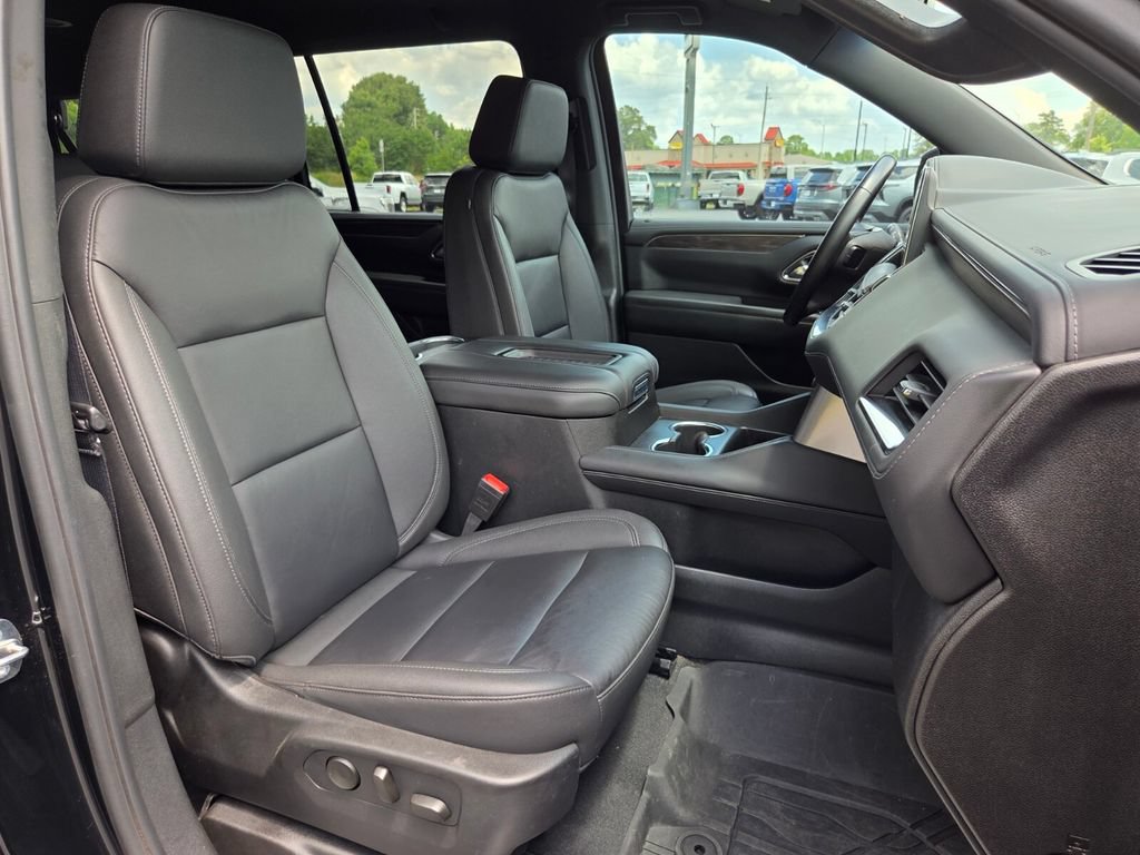 Used 2024 Chevrolet Suburban Z71 AWD/4WD image 22