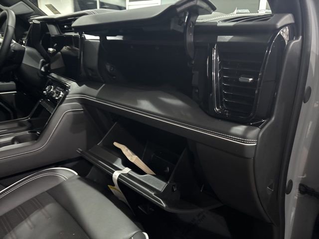 Used 2025 GMC Sierra 2500 AT4X image 35