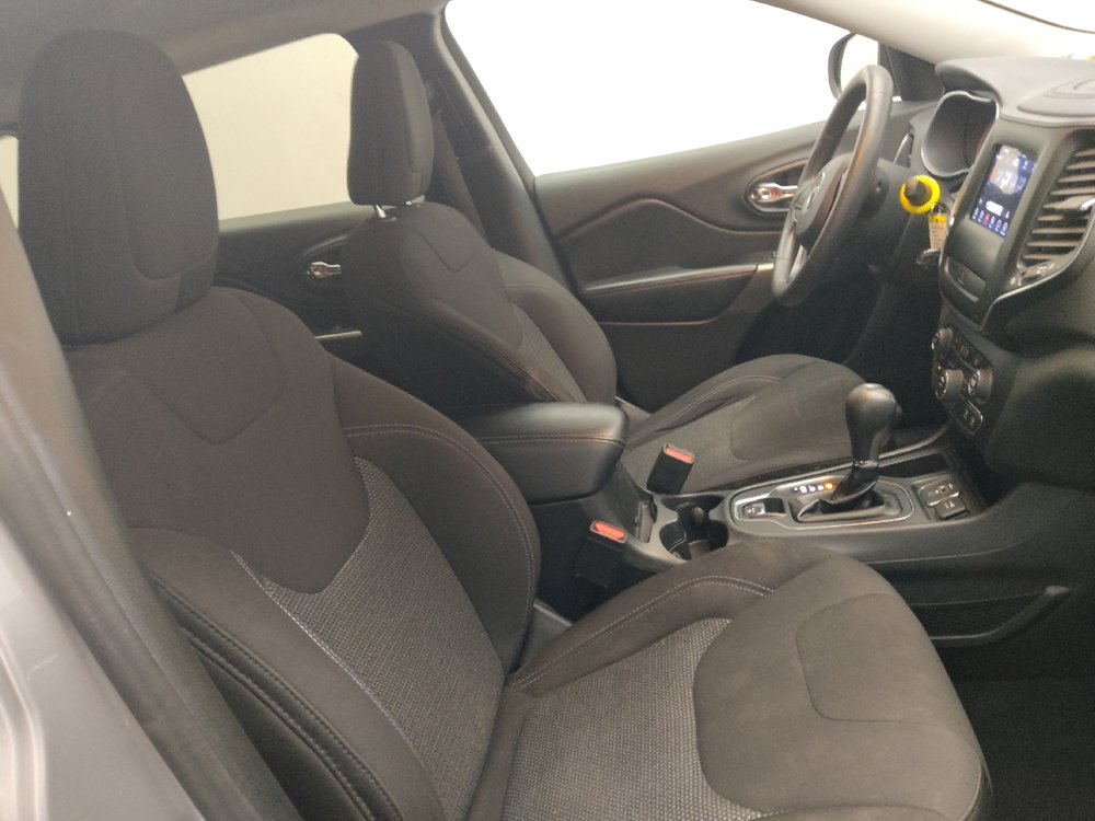 Used 2020 Jeep Cherokee Latitude image 21