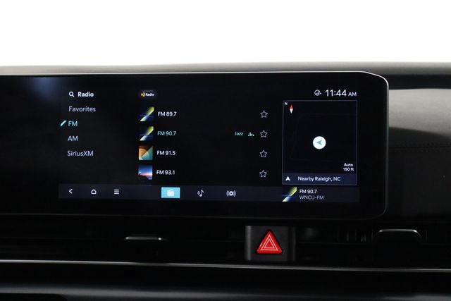 Certified 2025 Kia Carnival FWD image 28