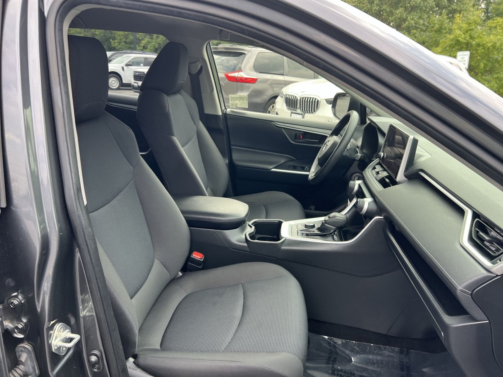 Used 2023 Toyota RAV4 LE AWD/4WD image 24