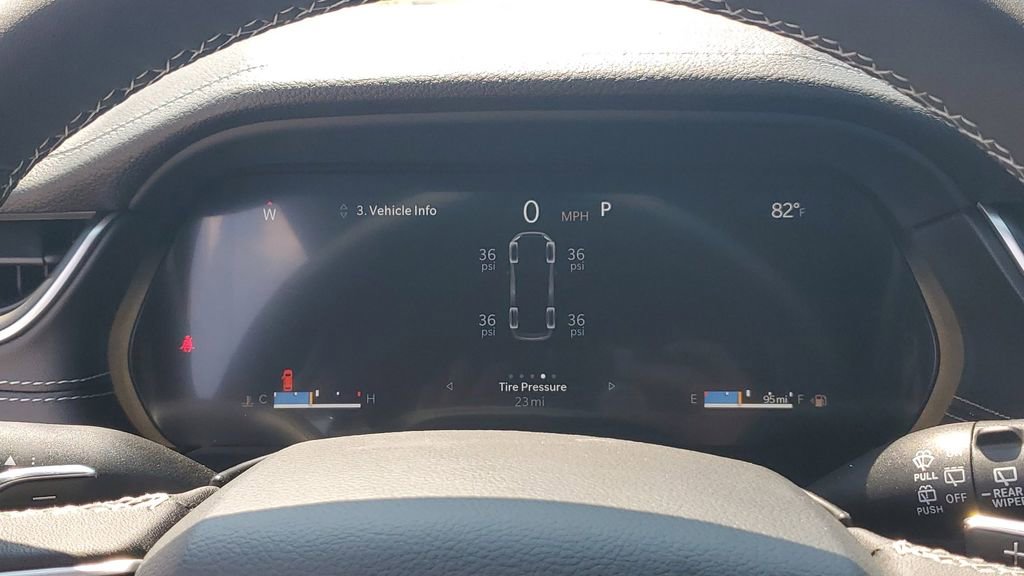 New 2025 Jeep Grand Cherokee L Limited w/ Black Appearance Package image 31