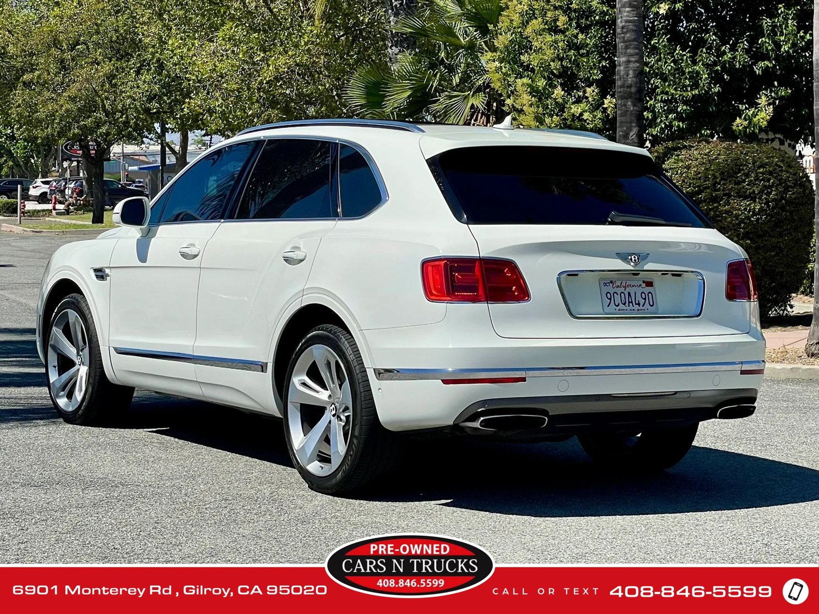 Used 2018 Bentley Bentayga AWD/4WD image 4