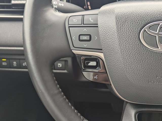 Used 2025 Toyota Camry LE w/ Convenience Package image 21