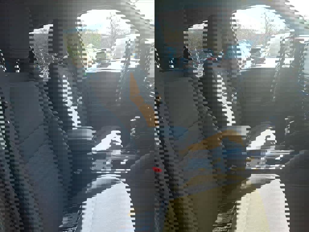 Used 2022 Nissan Frontier S w/ Technology Package image 23