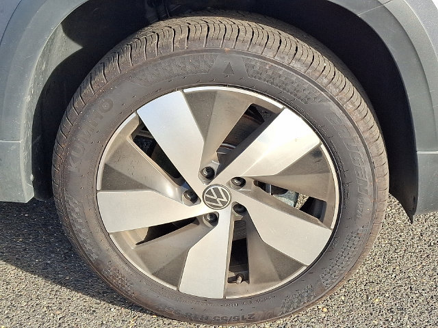 Used 2025 Volkswagen Taos S AWD/4WD image 9