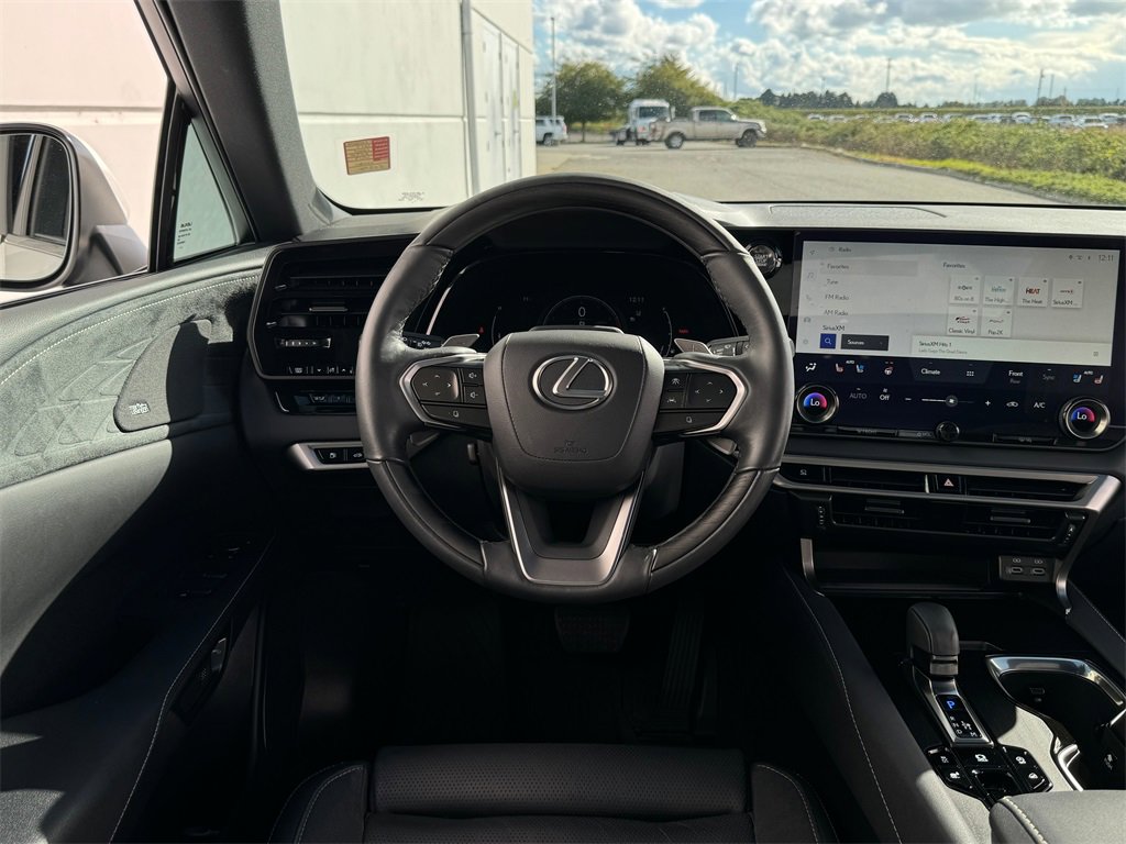 Used 2023 Lexus RX 350 AWD image 13