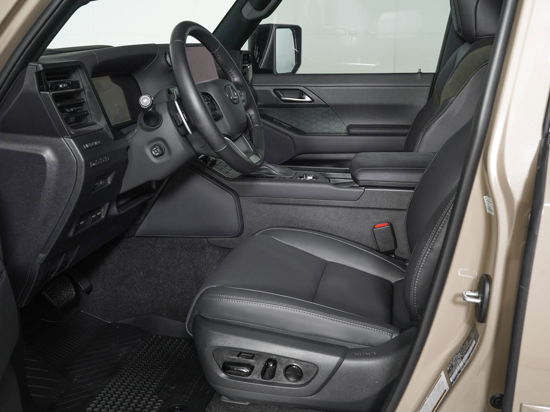 Used 2026 Lexus GX 550 AWD/4WD image 12