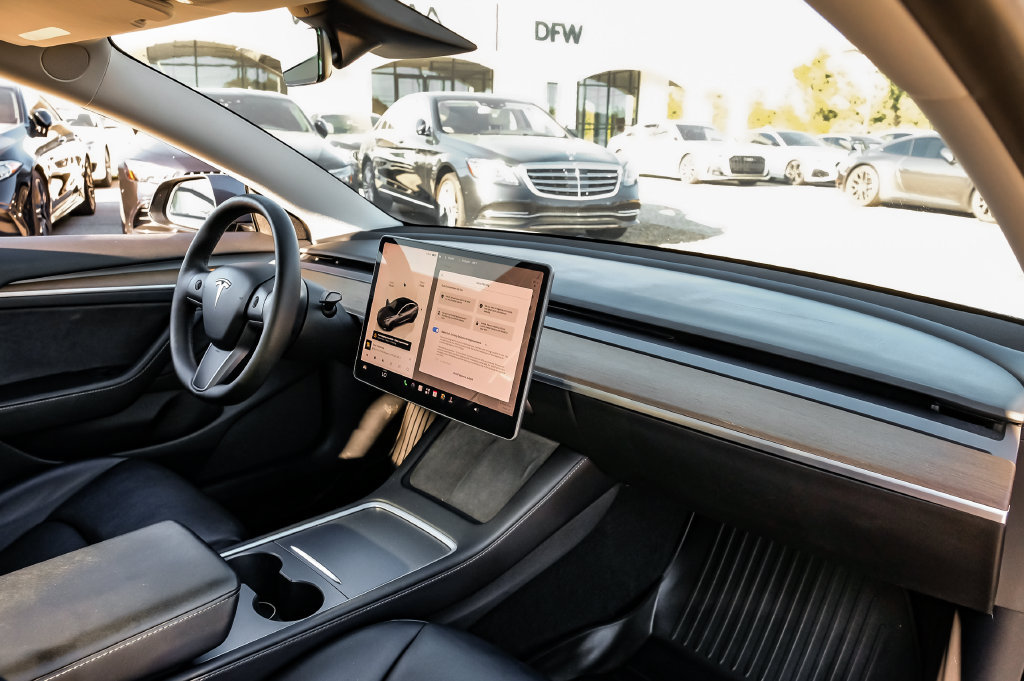 Used 2022 Tesla Model 3 Performance AWD/4WD image 7