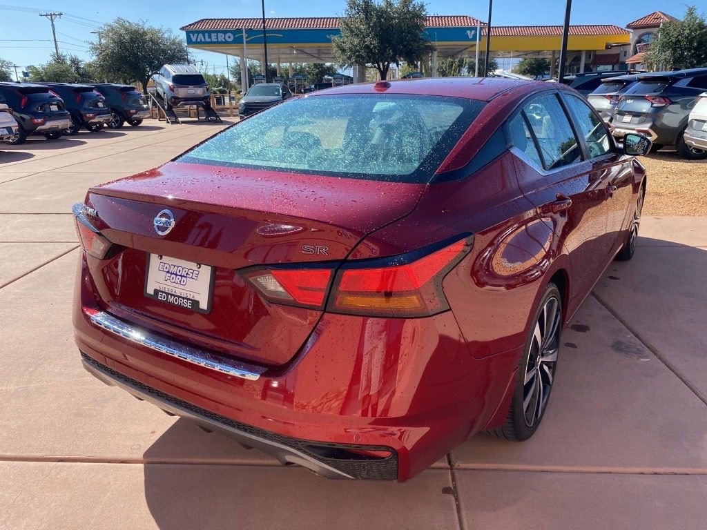 Used 2021 Nissan Altima 2.5 SR FWD image 8