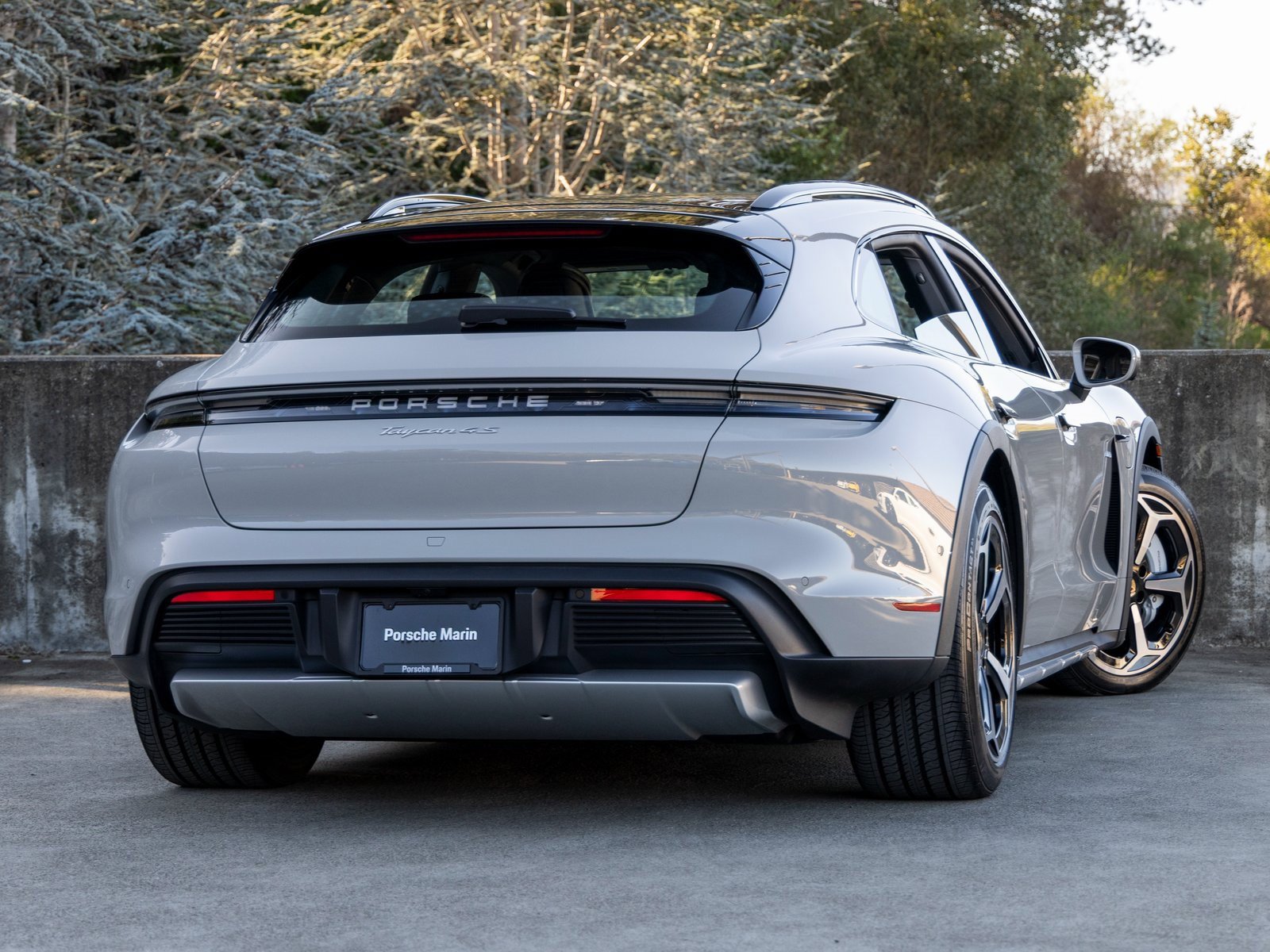 Used 2025 Porsche Taycan 4S image 11