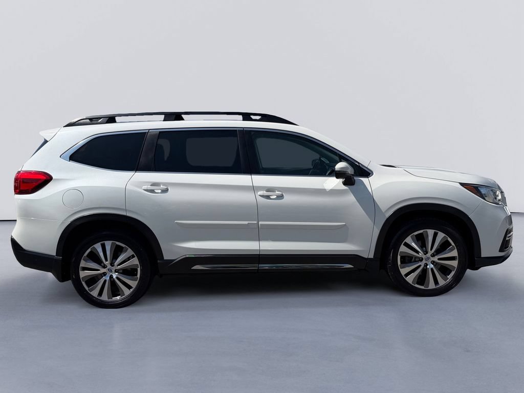 Used 2022 Subaru Ascent Limited w/ Technology Package AWD/4WD image 2