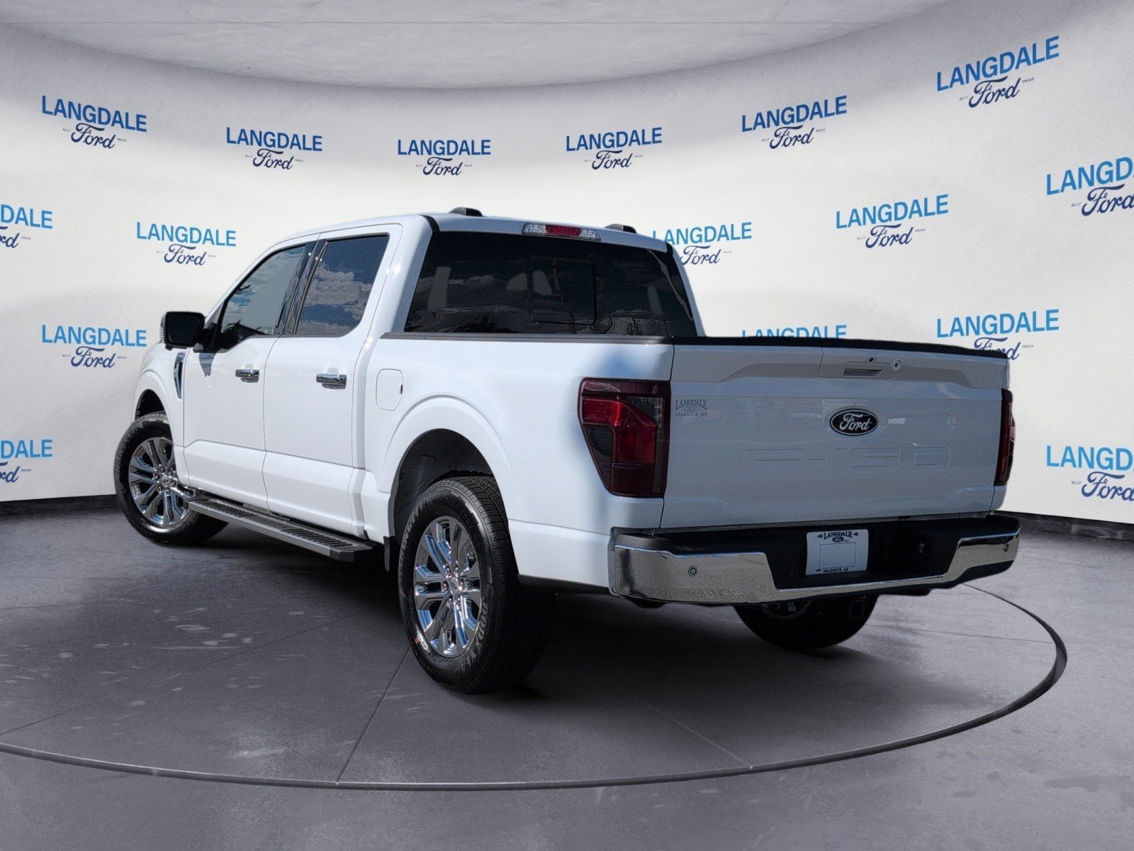 New 2026 Ford F150 XLT w/ Equipment Group 302A MID RWD image 9