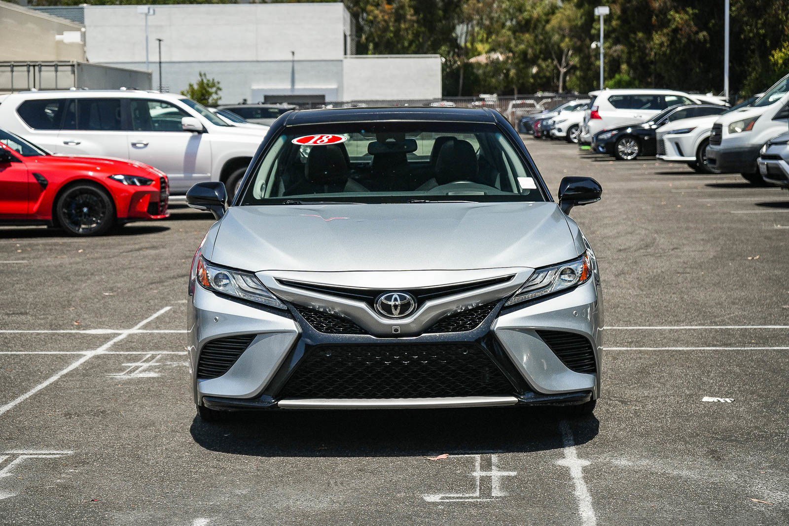 Used 2018 Toyota Camry XSE w/ Driver Assist Package FWD image 2
