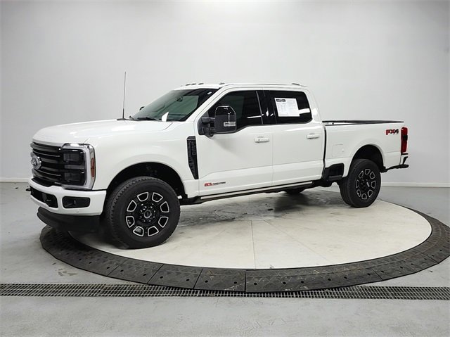 Used 2025 Ford F250 Platinum image 3